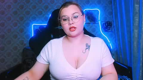 dreamforyoue2 online show from May 16, 2026, 5:34 pm