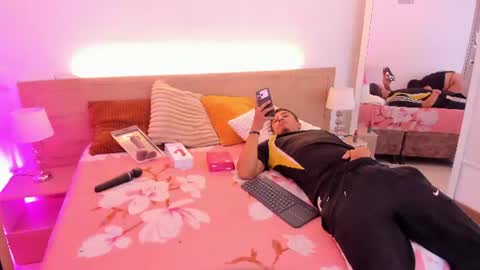 Snapshot of dreamhoney_sj chatting on June 23, 2026, 12:36 pm dreamhoney_sj online show from June 23, 2026, 12:36 pm