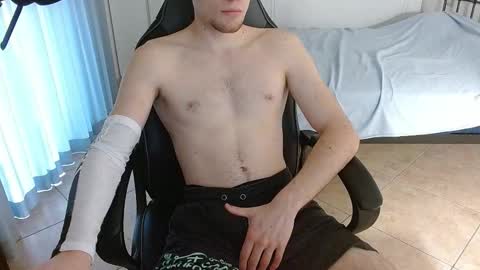 Snapshot of dreammicok chatting on September 10, 2025, 3:01 pm DreamBoy online show from September 10, 2025, 3:01 pm