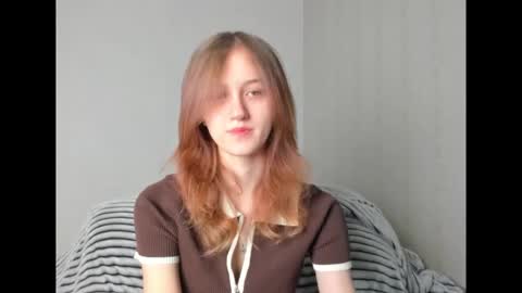 dreamy_pollyyy online show from January 12, 2026, 2:39 am