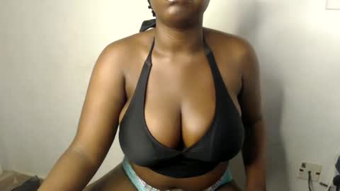 Snapshot of dreamy_wetpussy chatting on February 21, 2026, 8:54 pm BEAUTY online show from February 21, 2026, 8:54 pm
