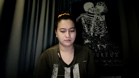 Snapshot of dreamycreamyst chatting on December 27, 2024, 10:26 pm dreamycreamyst online show from December 27, 2024, 10:26 pm