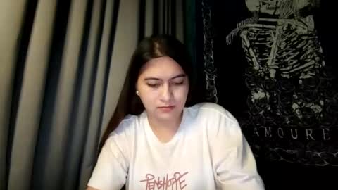 Snapshot of dreamycreamyst chatting on January 24, 2025, 11:23 pm dreamycreamyst online show from January 24, 2025, 11:23 pm