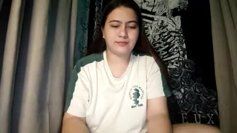 Snapshot of dreamycreamyst chatting on February 18, 2025, 4:58 am dreamycreamyst online show from February 18, 2025, 4:58 am