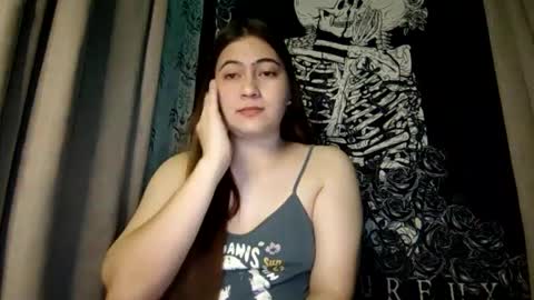 Snapshot of dreamycreamyst chatting on February 19, 2025, 12:44 pm dreamycreamyst online show from February 19, 2025, 12:44 pm