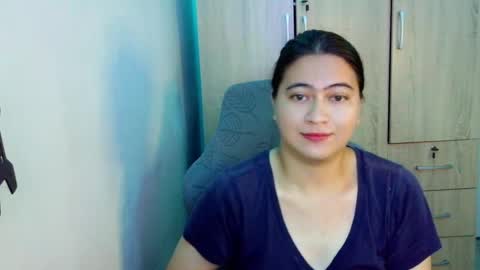 dreamycreamyst online show from July 8, 2026, 4:17 am