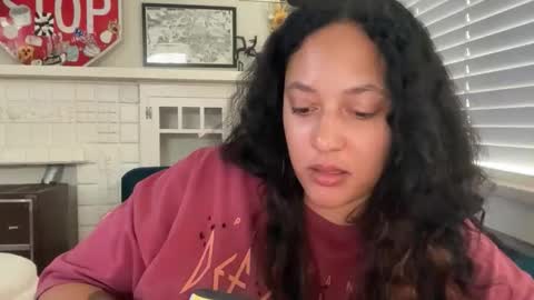 Snapshot of dreamyriri chatting on February 18, 2026, 12:17 am RIRI OR DREAMY online show from February 18, 2026, 12:17 am