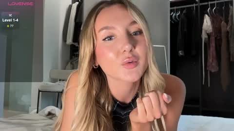Lilah  online show from May 13, 2026, 11:11 pm