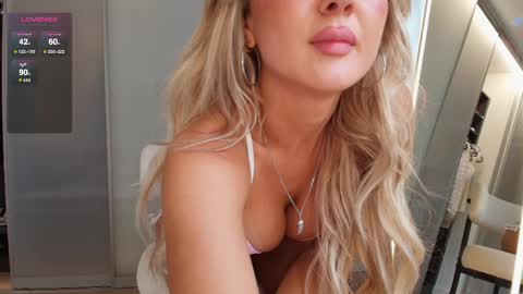 Lilah  online show from June 1, 2026, 11:28 pm