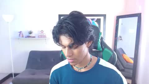 Snapshot of dreyk20 chatting on December 17, 2025, 2:12 pm Dreyk online show from December 17, 2025, 2:12 pm