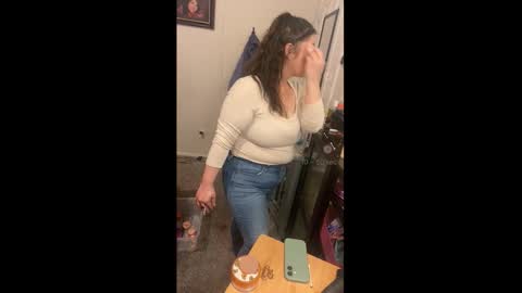 Snapshot of drippykitty888 chatting on December 13, 2025, 7:53 pm Drippy kitty online show from December 13, 2025, 7:53 pm