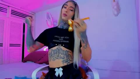 drippyorlove online show from October 8, 2025, 9:01 pm