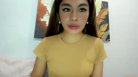 miss. Erika online show from May 3, 2026, 6:19 am