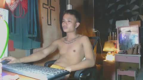 Snapshot of drive_maxxx chatting on February 12, 2025, 4:33 am drive_maxxx online show from February 12, 2025, 4:33 am