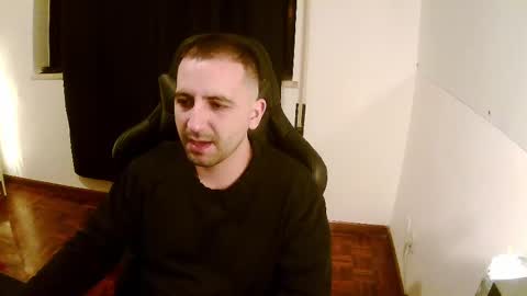 Snapshot of droooooones chatting on March 1, 2025, 12:50 am droooooones online show from March 1, 2025, 12:50 am