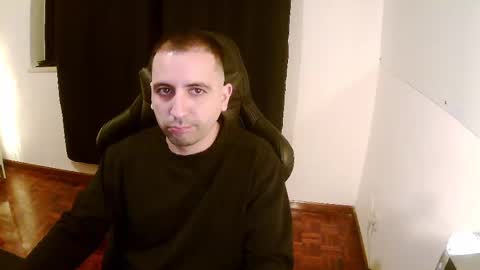 Snapshot of droooooones chatting on March 1, 2025, 9:26 pm droooooones online show from March 1, 2025, 9:26 pm