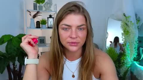 Snapshot of drunk_angel_ chatting on February 28, 2026, 7:20 am Donna online show from February 28, 2026, 7:20 am