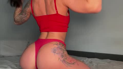 Bella online show from April 5, 2026, 1:58 am