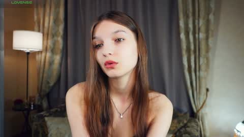 Snapshot of drutywerri chatting on January 13, 2025, 6:49 am Polly day and Amelia night online show from January 13, 2025, 6:49 am