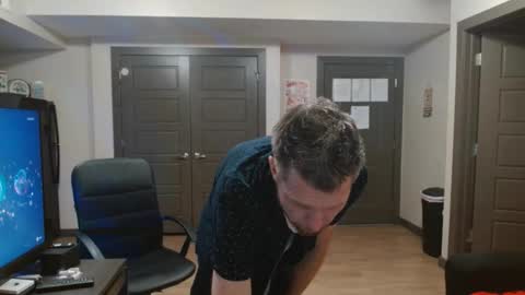 druzki_69 online show from November 18, 2025, 4:06 am