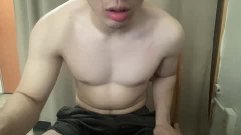 Snapshot of drveucrzy chatting on February 19, 2026, 5:09 pm driveucrzy online show from February 19, 2026, 5:09 pm