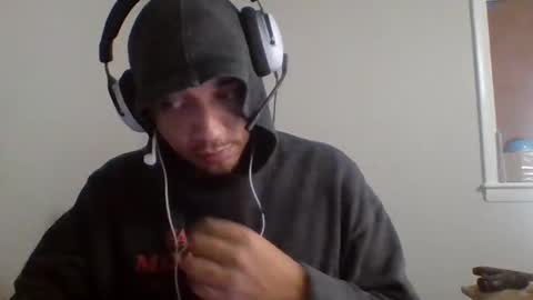 Snapshot of dubz07 chatting on December 11, 2024, 12:23 pm dubz07 online show from December 11, 2024, 12:23 pm