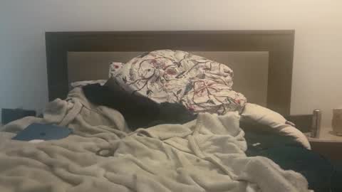 dudecuzbeo online show from February 5, 2025, 11:44 am