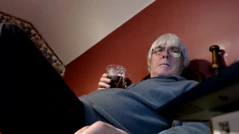 Snapshot of dug38 chatting on December 3, 2024, 5:12 pm Doug online show from December 3, 2024, 5:12 pm
