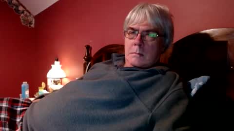 Snapshot of dug38 chatting on December 8, 2024, 12:19 pm Doug online show from December 8, 2024, 12:19 pm