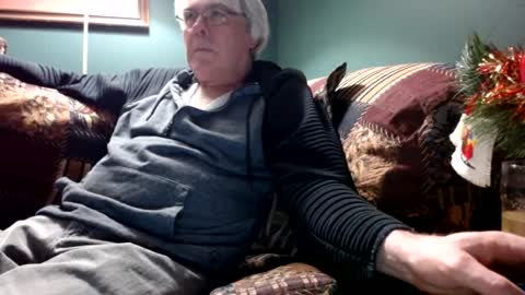 Snapshot of dug38 chatting on December 28, 2024, 2:22 am Doug online show from December 28, 2024, 2:22 am