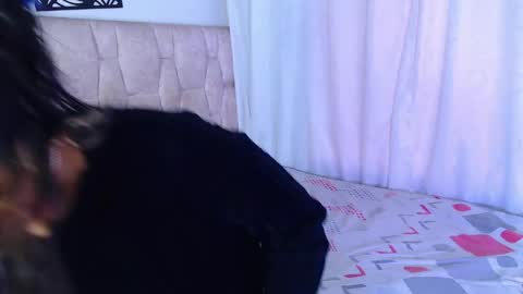 Snapshot of dulce01_0 chatting on April 2, 2026, 3:42 pm Charlotte online show from April 2, 2026, 3:42 pm