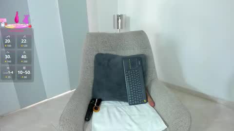 Snapshot of dulce1_ chatting on September 22, 2025, 12:40 pm Dulce online show from September 22, 2025, 12:40 pm