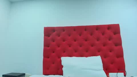 Snapshot of dulce__candy_ chatting on September 19, 2025, 1:56 pm Dulce Candy online show from September 19, 2025, 1:56 pm