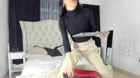 Snapshot of dulce_alexandra chatting on April 30, 2026, 1:45 am Dulce Alexandra online show from April 30, 2026, 1:45 am