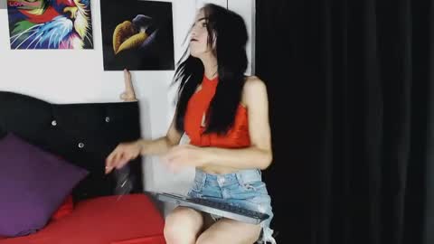 Snapshot of dulce_alexandra chatting on May 6, 2026, 10:42 am Dulce Alexandra online show from May 6, 2026, 10:42 am
