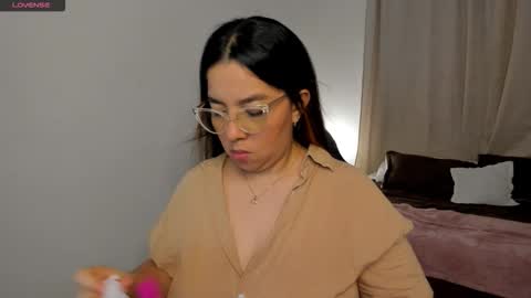 Snapshot of dulce_brithany chatting on November 9, 2025, 7:23 pm dulce brithany online show from November 9, 2025, 7:23 pm