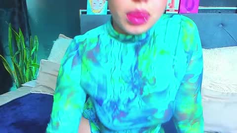 Snapshot of dulce_celeste15 chatting on February 6, 2025, 7:07 pm C E L E S T E online show from February 6, 2025, 7:07 pm