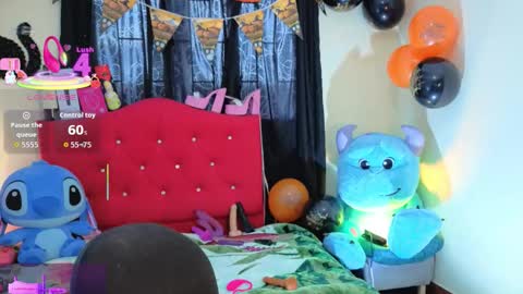 Snapshot of dulce_celeste15 chatting on October 21, 2025, 8:20 pm C E L E S T E online show from October 21, 2025, 8:20 pm