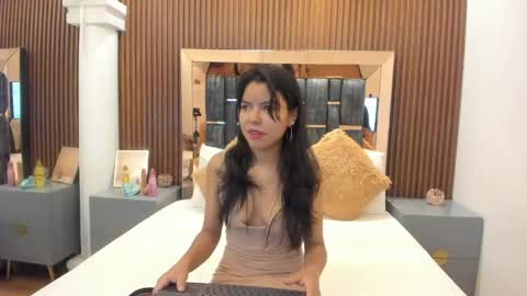Snapshot of dulce_glamor_ chatting on May 20, 2026, 12:00 pm Dulce online show from May 20, 2026, 12:00 pm