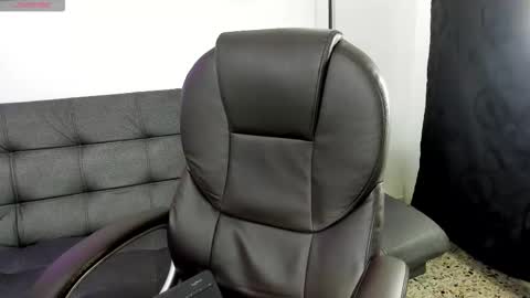 Kitty online show from November 16, 2025, 3:34 am