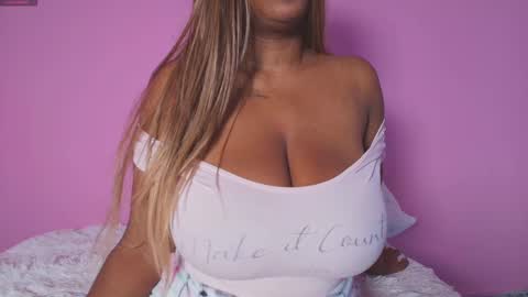   online show from November 5, 2025, 8:09 pm