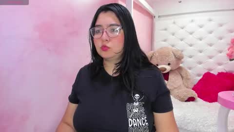 Snapshot of dulce_meow chatting on October 14, 2025, 11:33 am Dulce online show from October 14, 2025, 11:33 am