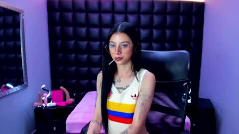 dulce_miiaa online show from July 3, 2026, 6:14 pm