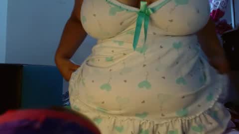 Snapshot of dulce_mmaria chatting on March 11, 2025, 11:55 am dulce online show from March 11, 2025, 11:55 am