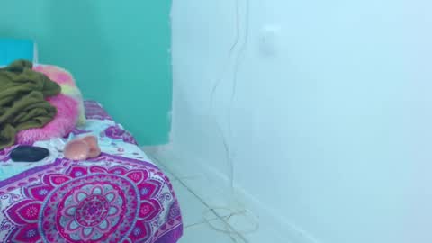 Snapshot of dulce_sexy21 chatting on March 6, 2025, 12:32 am dulce_sexy21 online show from March 6, 2025, 12:32 am