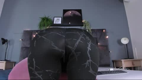 DULCE AURORA online show from February 21, 2026, 3:07 am