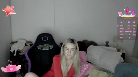 Sweetnina online show from September 17, 2025, 6:31 pm