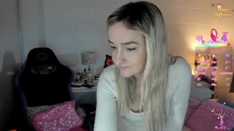 Sweetnina online show from October 29, 2025, 8:43 pm