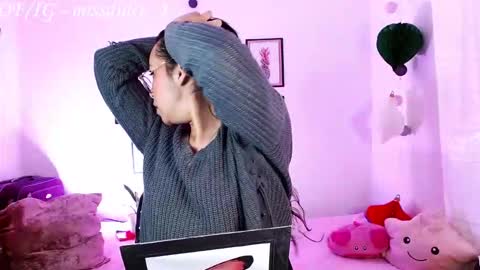 Snapshot of dulcemaria_alvarez22 chatting on January 9, 2026, 3:09 am Dulce online show from January 9, 2026, 3:09 am