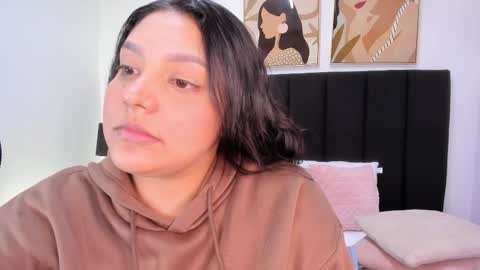 Dulce online show from April 2, 2026, 7:33 pm